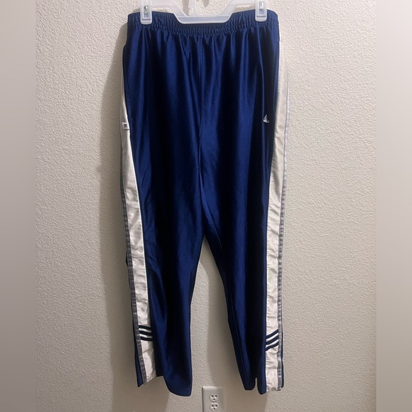 Men’s adidas sports pants - Picture 3 of 8